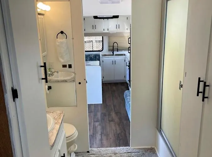 Rv2 Stunning Rv Private Netflix Freeparking