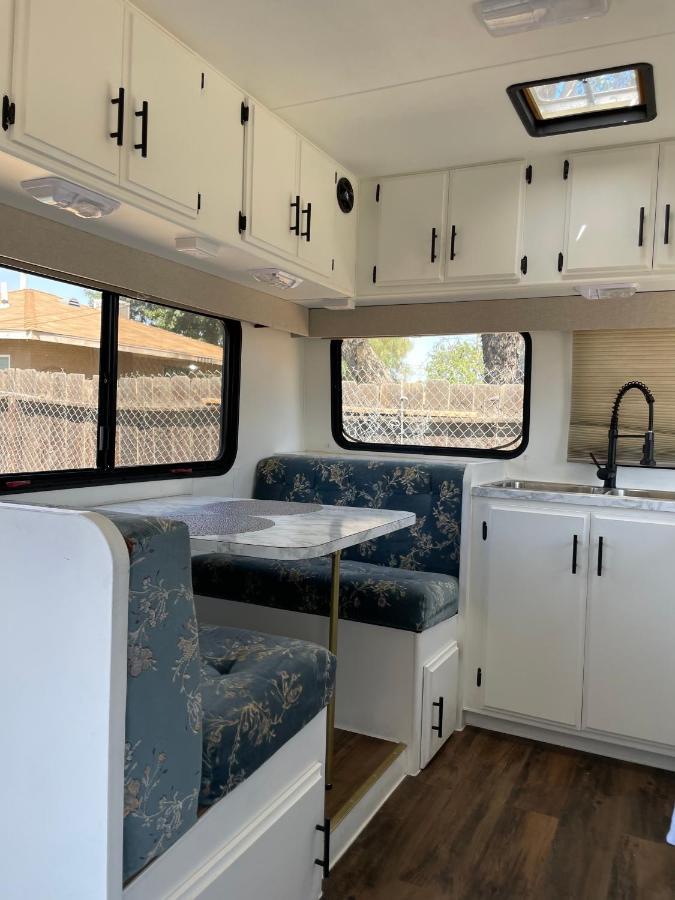 Rv2 Stunning Rv Private Netflix Freeparking Moreno Valley